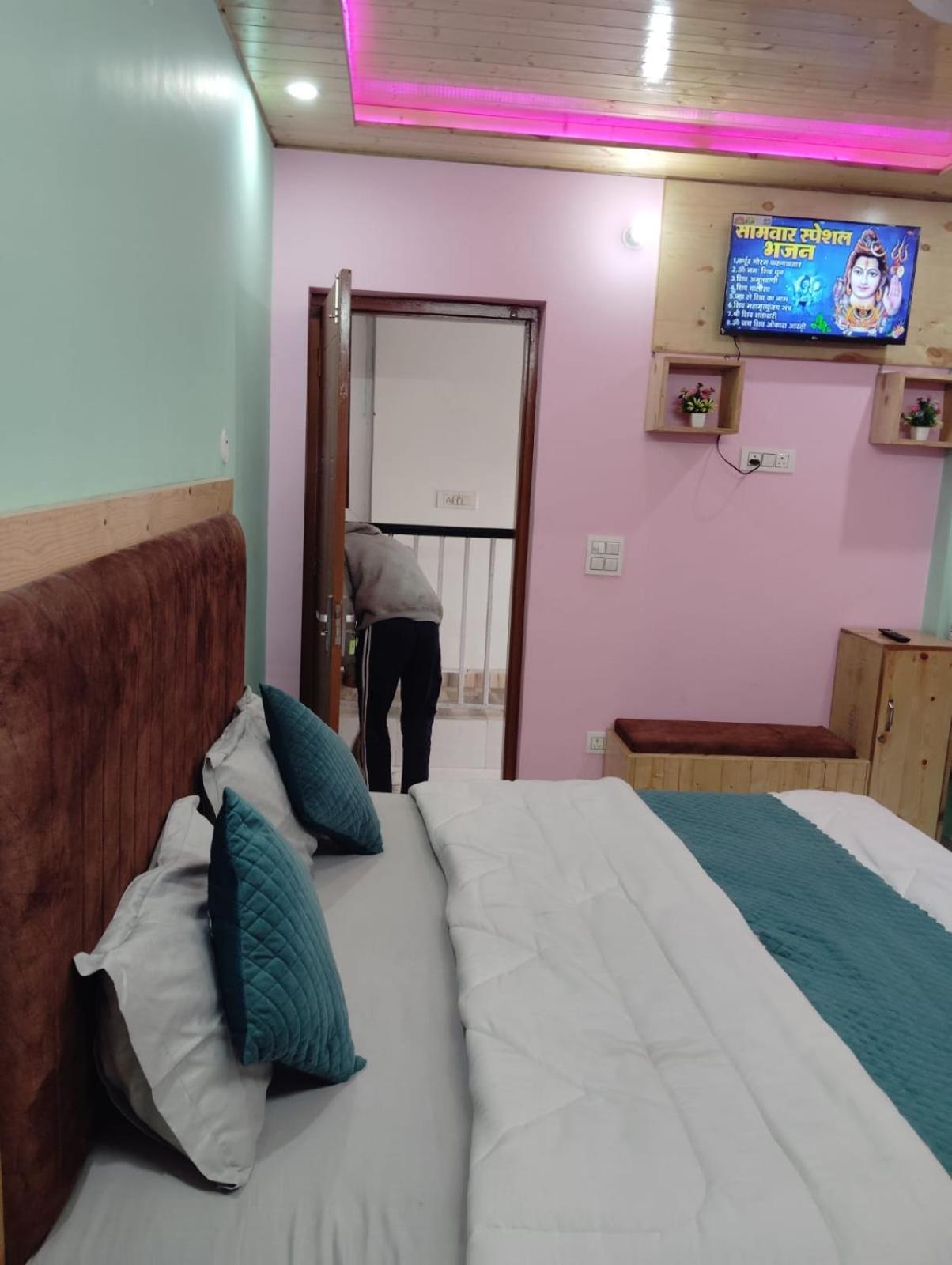 Jbk Hotel Mussoorie- Near Jw Marriott Hotel Buitenkant foto